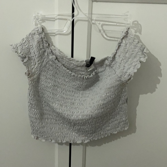 Cropped of the shoulder top - Picture 1 of 2